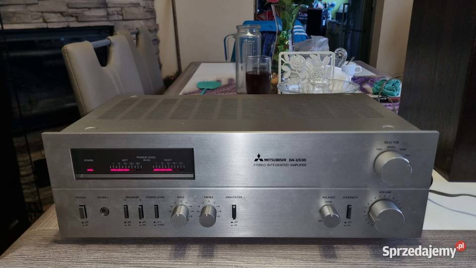 Wzmacniacz Mitsubishi DAU530 2x30W 8ohm Warta