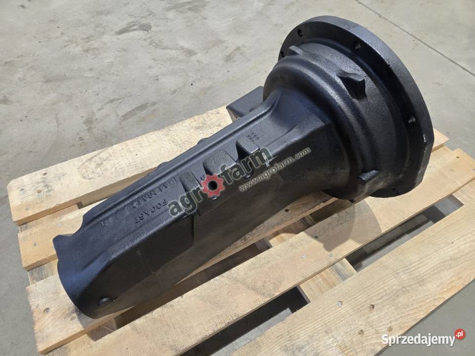 Obudowa tylnej zwolnicy Massey Ferguson 6465 dolnośląskie Byków