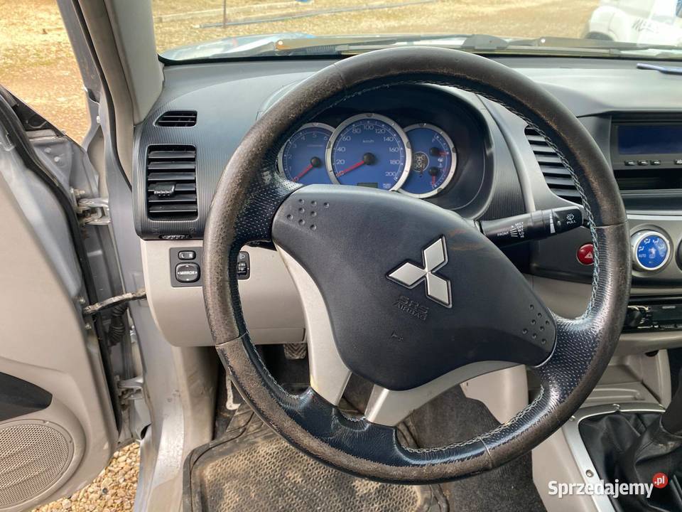 MITSUBISHI L200 25 TD 136 Instyle EC139 Przemyśl