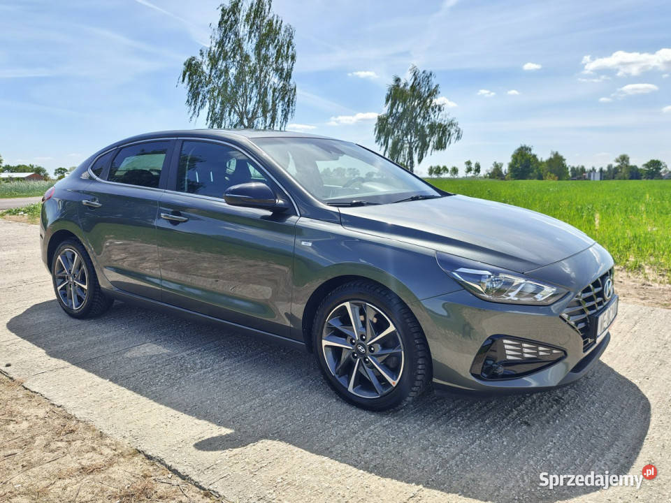 Hyundai i30 Fastback 15 TGDi Automat 7DCT 48V sprzedam