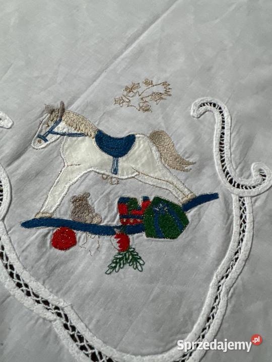 obrus haftowany konik bujany rękodzieło Zabrze