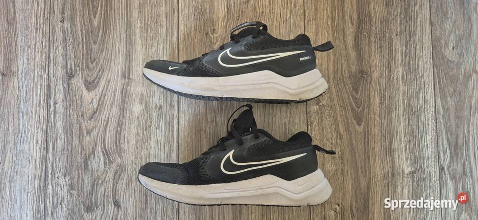 Buty NIKE Cosmic Runner 3536 23 sportowe czarne Jogging i bieganie Białystok