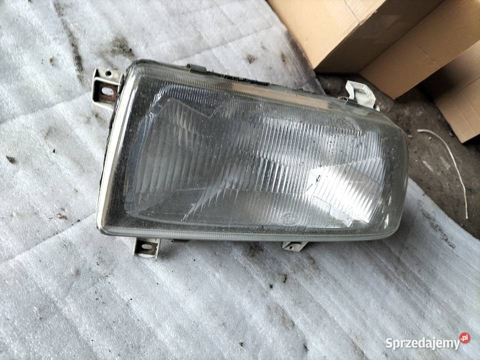 Volkswagen Vento LAMPA PRZÓD PRZEDNIA LEWA Kamień-Kolonia