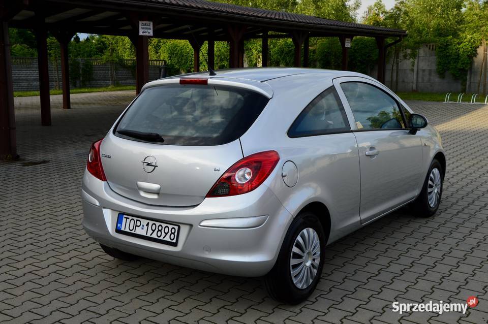 PIękna Corsa 14 Benzyna Klimatron 4 Lata W Kraju elektryczne szyby Staszów sprzedam
