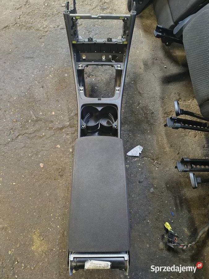 Fotele VW passat b6 kombi Pinczyn sprzedam