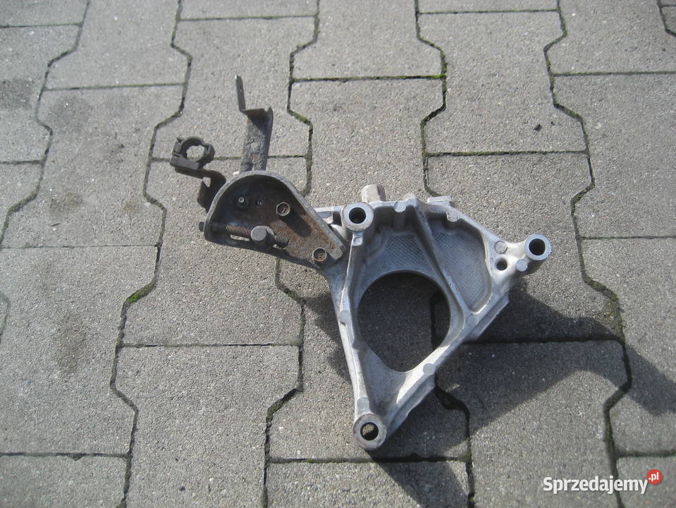 nissan x trail t30 0106r 22 dci łapa wspornik Rakoniewice sprzedam