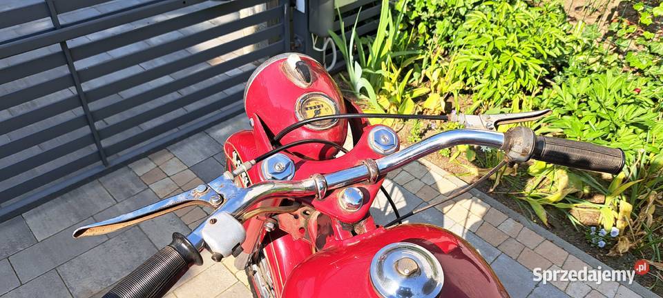 WSK 125 dwuramówka 125cm3 WSK Nowe Chechło