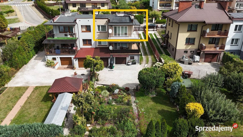 Mieszkanie z ogródkiem balkonem i garażem Staszów sprzedam