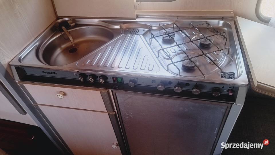 przyczepa kempingowa łóżka piętrowe campingowa Międzybrodzie Bialskie