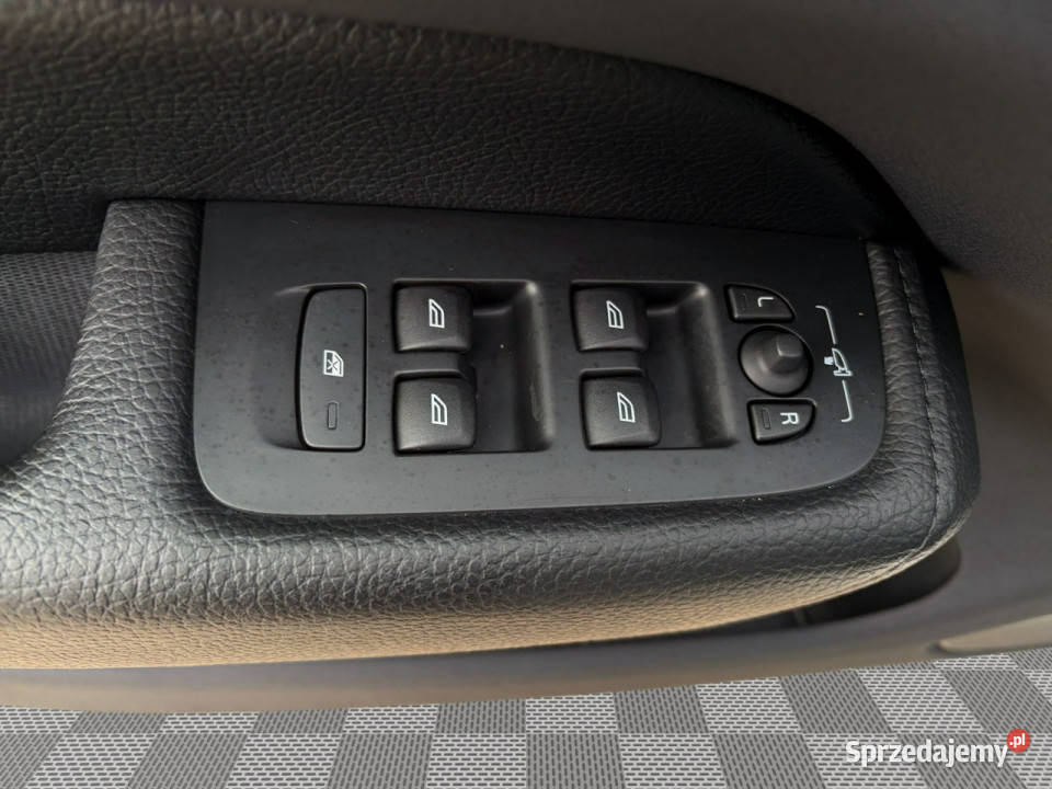 Volvo XC 60 WT5415EB4 B Inscription Podgrz f I elektrycznie ustawiane fotele Pępowo sprzedam
