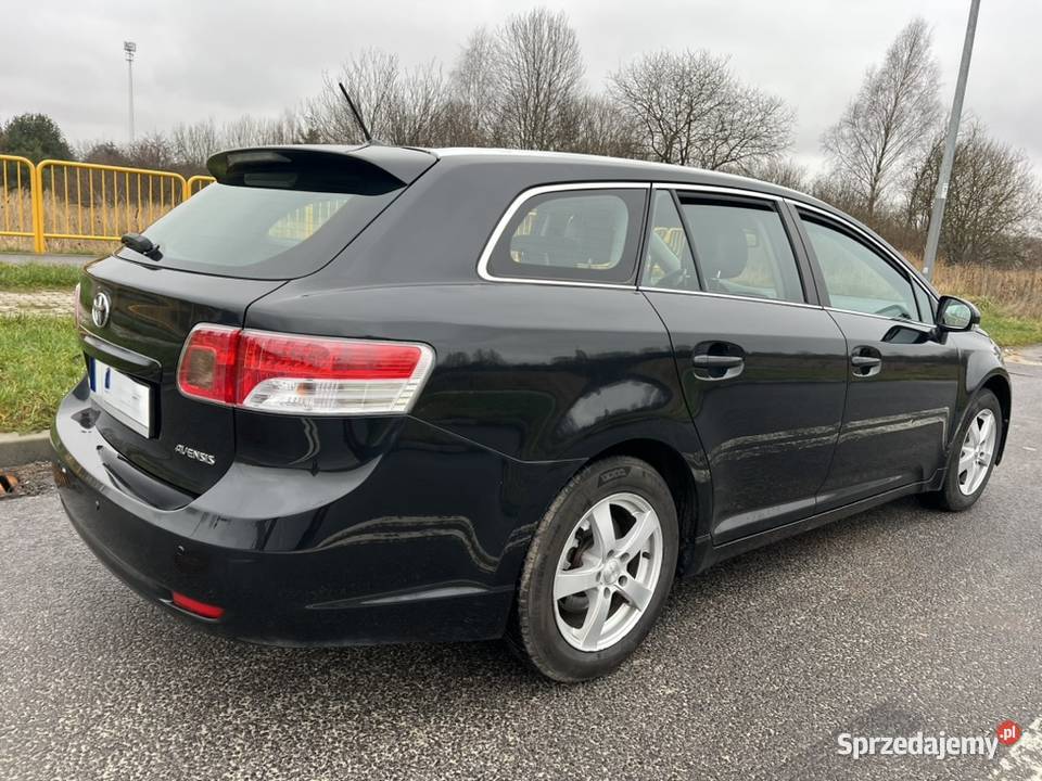 Toyota Avensis Avensis 16 benzyna lpg manualna Kielce