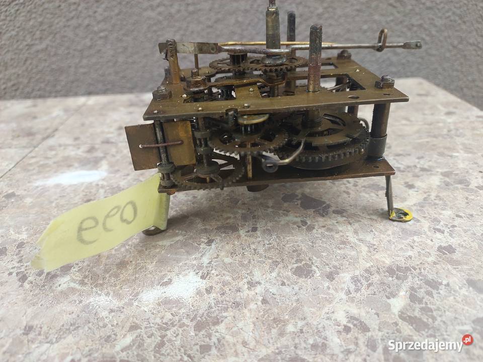 660 Mechanizm starego zegara ściennego Junghans Tczew