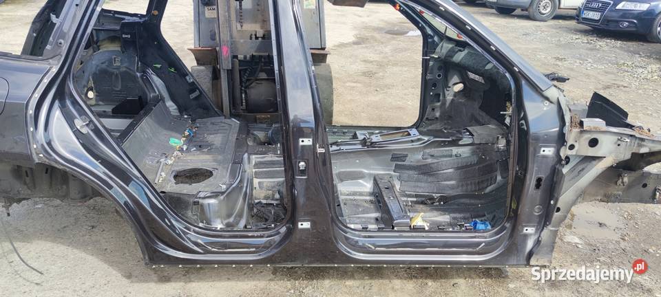 ĆWIARTKA PRÓG BOK PRAWA STRONA AUDI Q5 8R LZ7L osobowe Przystajń