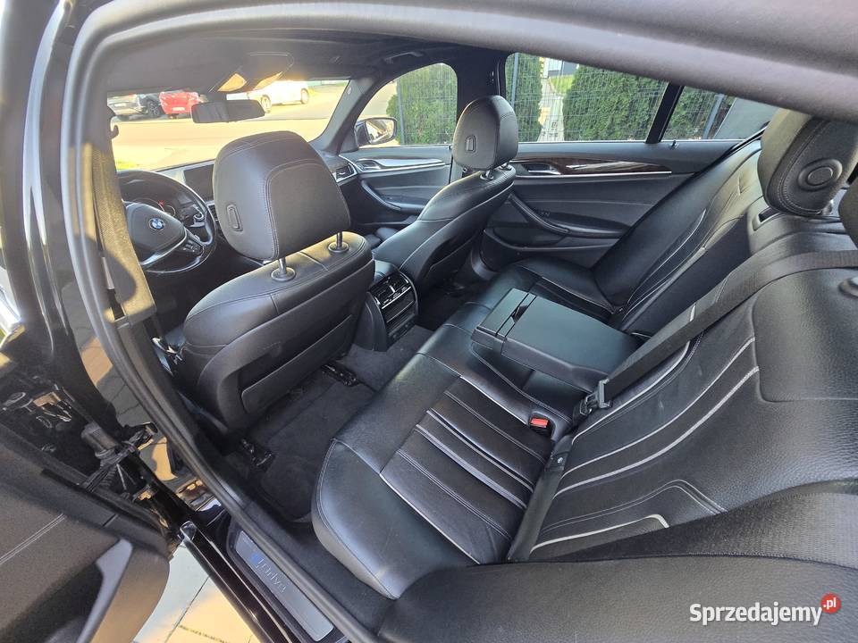 BMW Seria 5 530e iPerformance Luxury Line 251KM