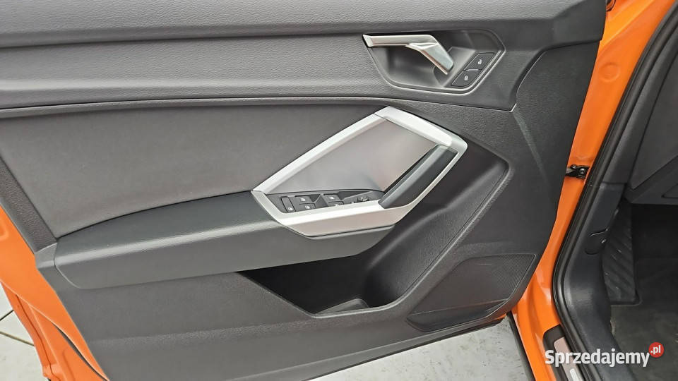 Audi Q3 40 TFSI Quattro Advanced S troni Z benzyna Warszawa sprzedam