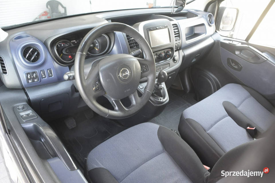 Opel Vivaro 16DCI doinwestowany nawi bryagdówka ESP Sędziszów Małopolski