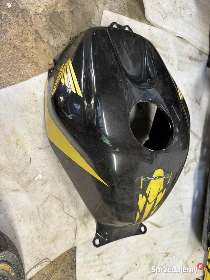 Komplet uszkodzonych owiewek HONDA CBR 600rr Plastiki Kucębów