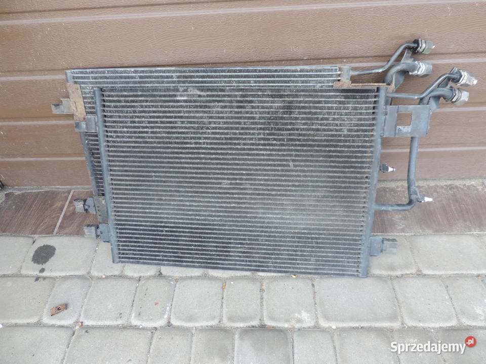 CHŁODNICA KLIMATYZACJI VW PASSAT B5 16 8V Rok produkcji 1999 Ogrzewanie, wentylacja i klimatyzacja Nowy Sącz