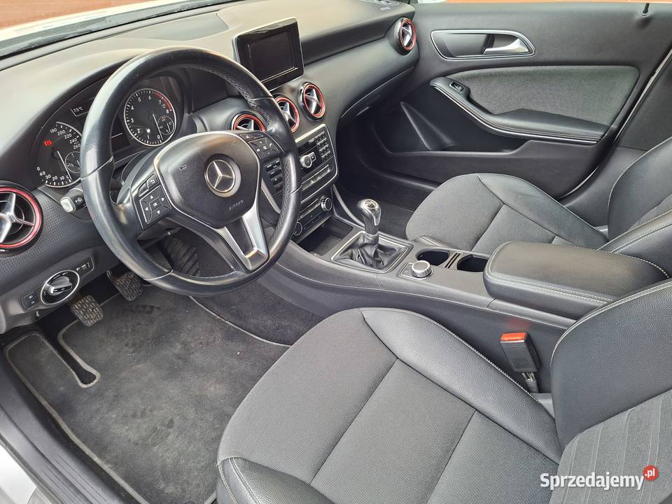 MercedesBenz AKlasa W176 2012R Benzyna 16 16V Z 122KM