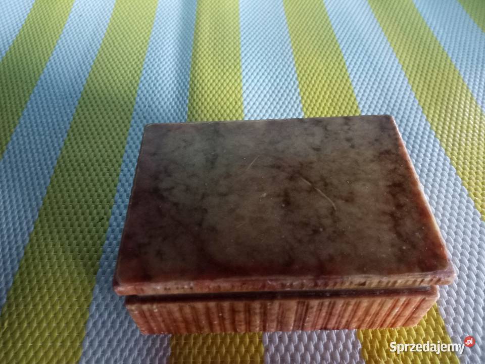 Szkatułkę sprzedam Borówno