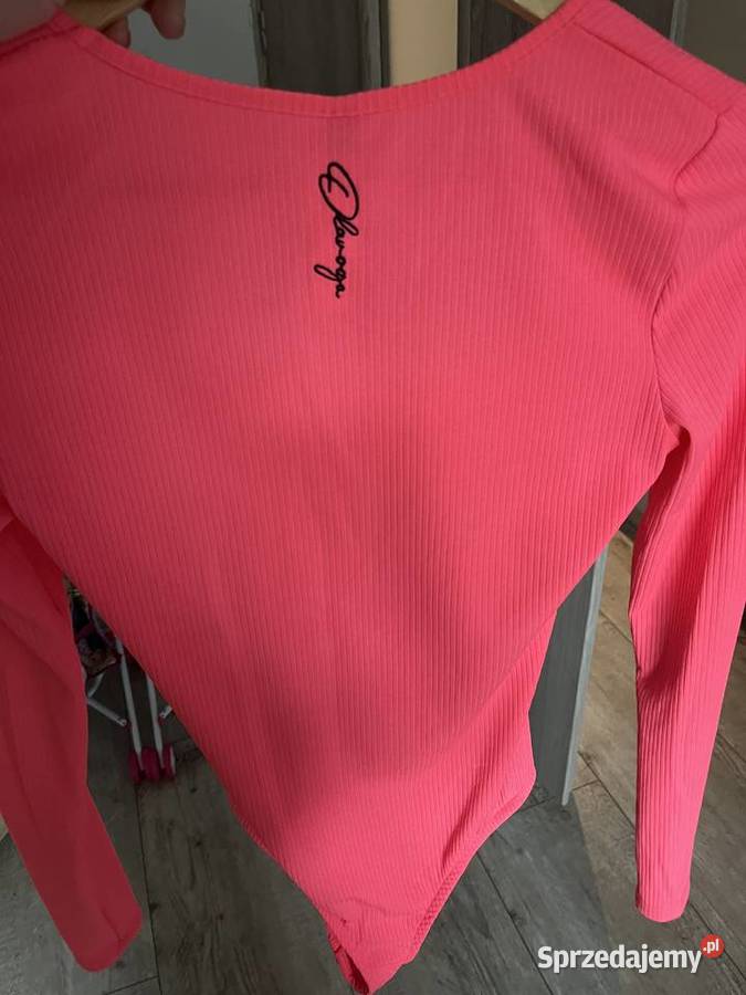 Sprzedam ciuchy nowe kurtkę parkę i płaszcz Rumia