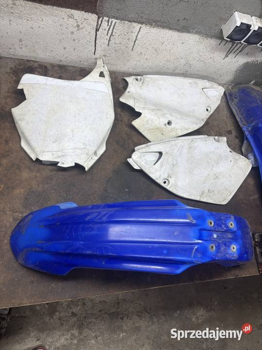 Plastiki Yamaha YZ 125 250 Błotnik boczki Bielawa