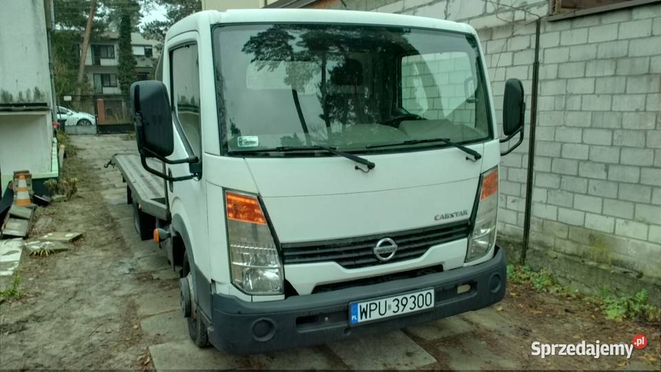 Nissan Cabstar pomoc drogowa autolaweta holownik manualna mazowieckie Warszawa