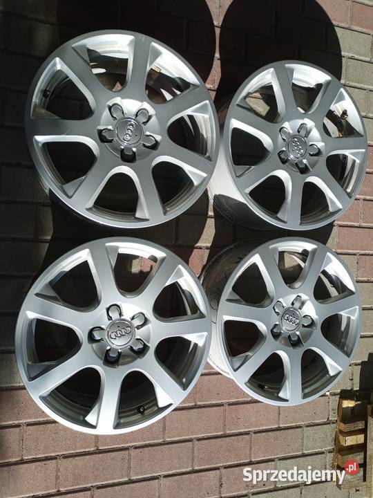 Felgi aluminiowe Audi r17 Strzałkowo sprzedam