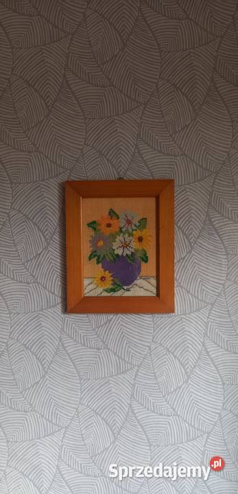 Obraz wyszywanka kwiaty w wazonie rękodzieło mazowieckie Małkinia Górna