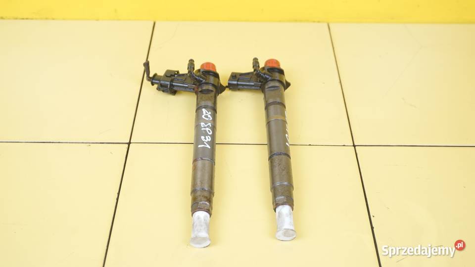 CHRYSLER GRAND VOYAGER 28 CRD 10r 163 VM64C Wtryskiwacze