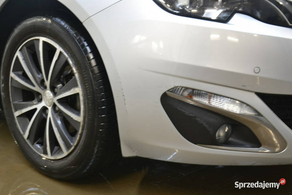 Peugeot 308 12 benzyna 130 nawigacja full ledy małopolskie Kęty