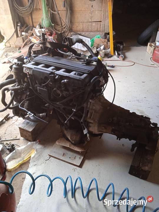 Sprzedam silnik do bmw Rok produkcji 2001