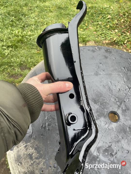 Mocowanie amortyzatora prawe audi a4 b5 80 Motoryzacja