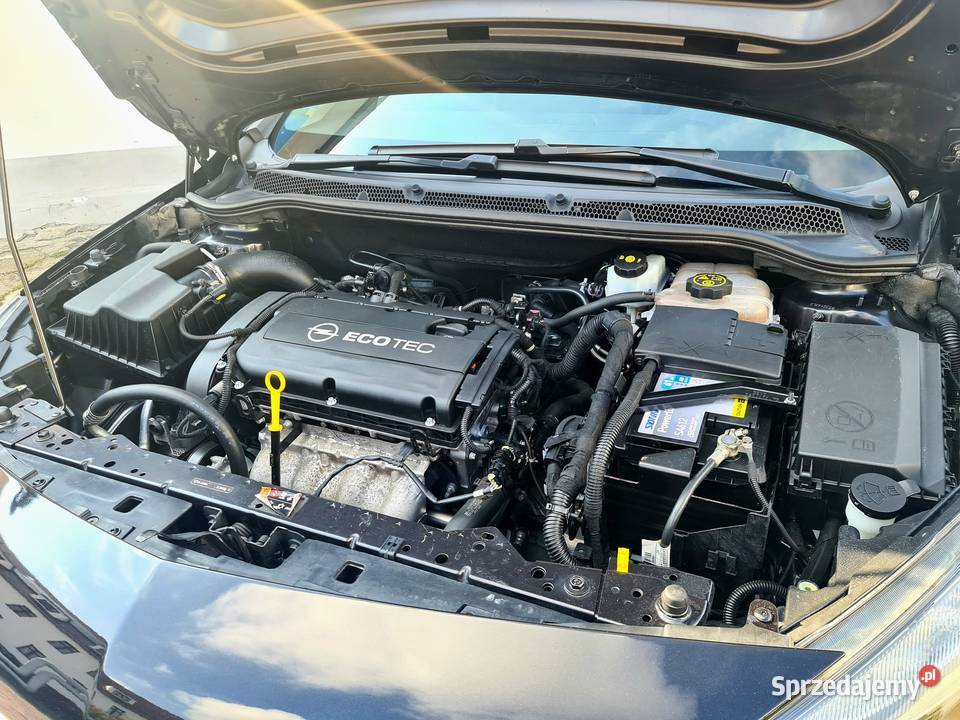 Opel Astra Sports Tourer 16 Benzyna 2015 142400 elektryczne szyby Zgorzelec