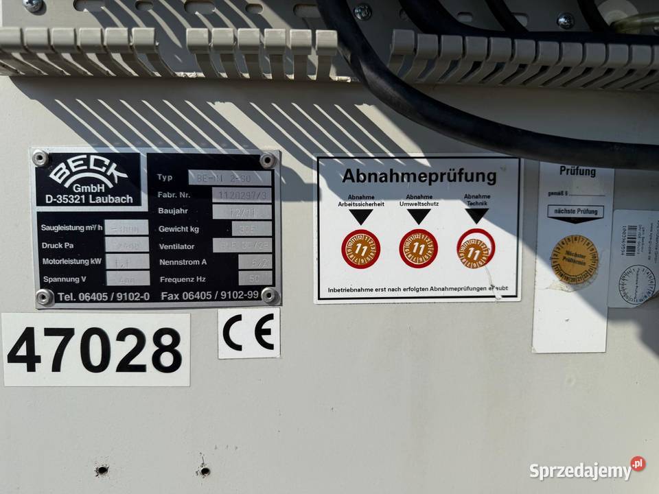 Stół szlifierski roboczy nożycowy z odciągiem Zdziechowice