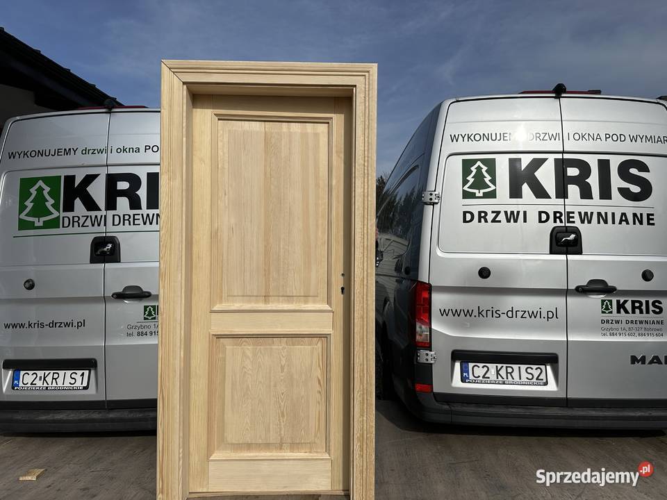 Drzwi lite drewniane z listewką ozdobną NA KAŻDY
