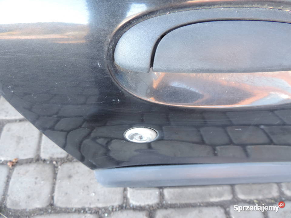 RENAULT CLIO 2 3D DRZWI PRAWE PRZEDNIE NV676 małopolskie Nowy Sącz