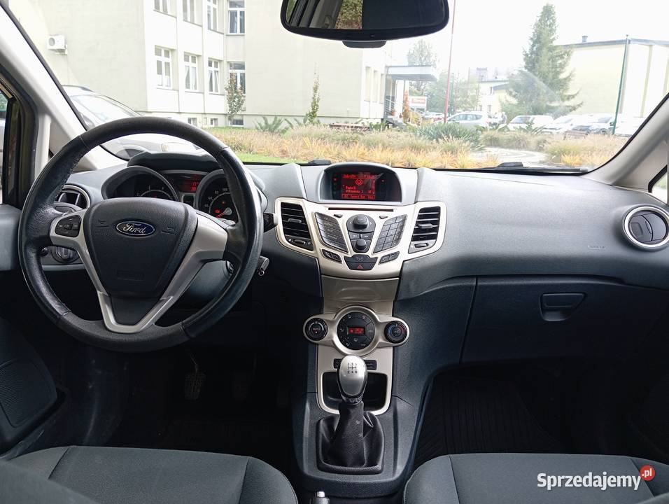 Ford Fiesta Ghia 125 benzyna klimatronic Ghia śląskie
