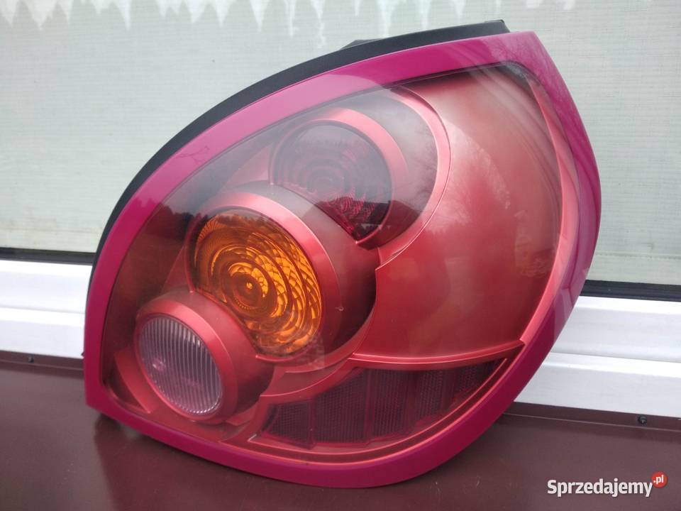 Nissan Almera N16 LIFT FL lampa tył tylna prawa Sieradz