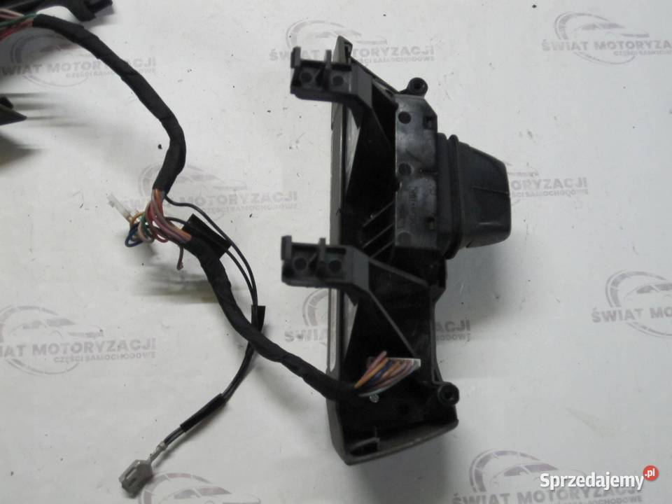 FREELANDER II 06r przełączniki kierownicy