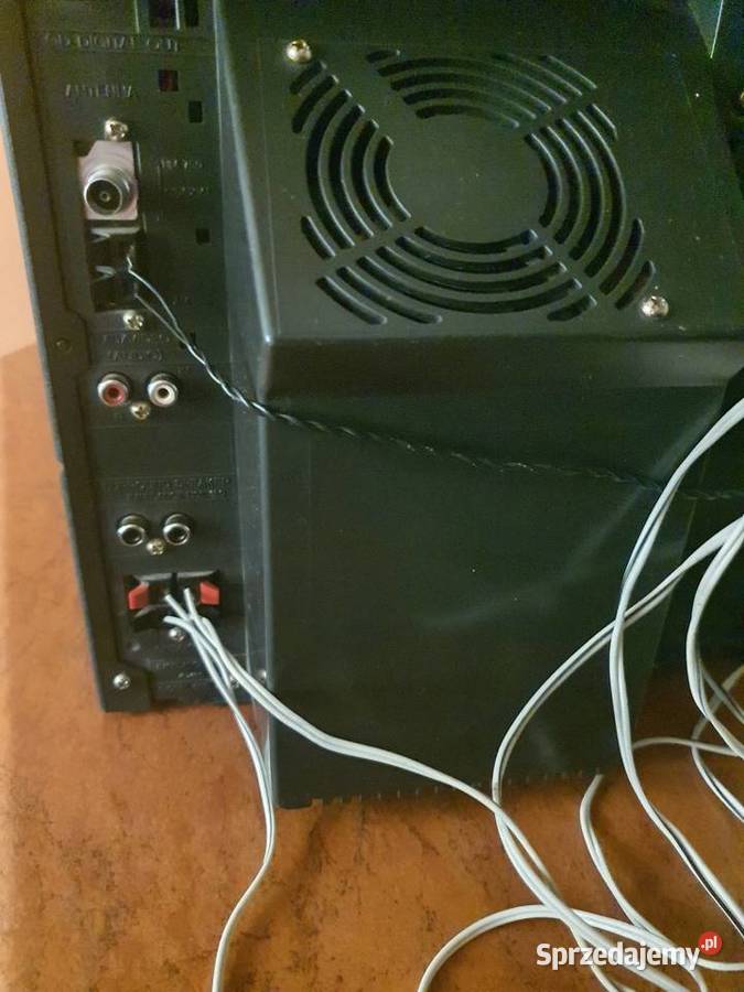 Duża wieża Sony z kolumnami bez pilota Łódź sprzedam