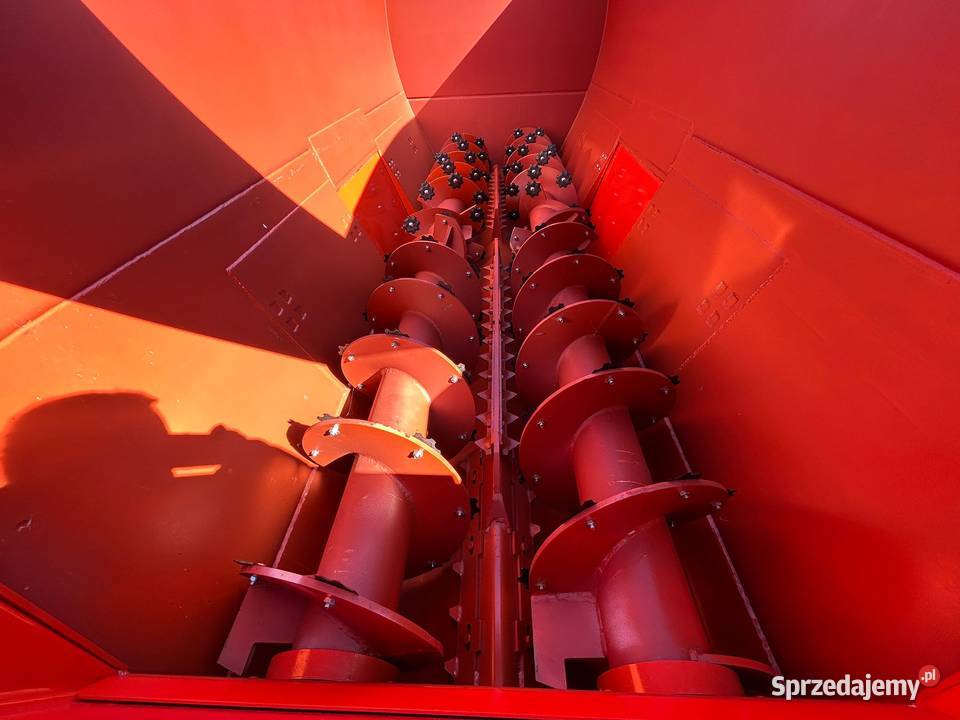 Wóz paszowy Seko SAMURAI 7 450110 nieuszkodzony Zaborowo