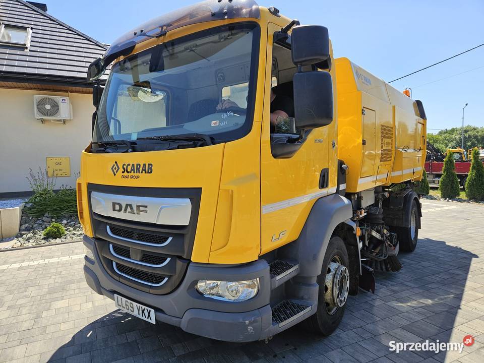 DAF LF 55230 Zamiatarka dwustronna SCARAB MAGNUM 230KM podkarpackie Ropczyce