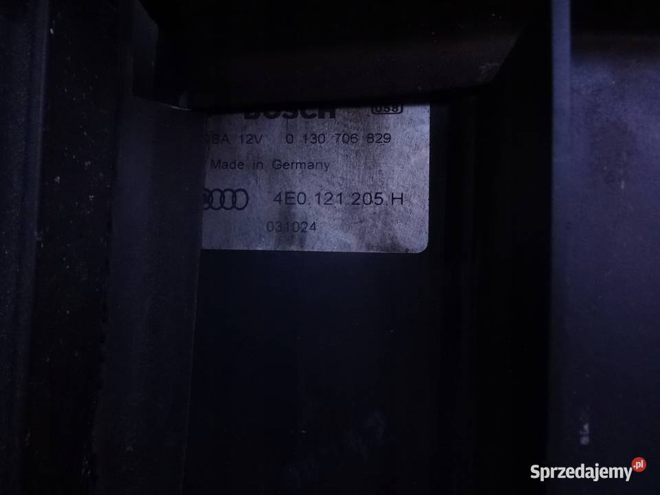 4E0121025H AUDI A8 D3 37 42 PAS PRZEDNI CHLODNIC