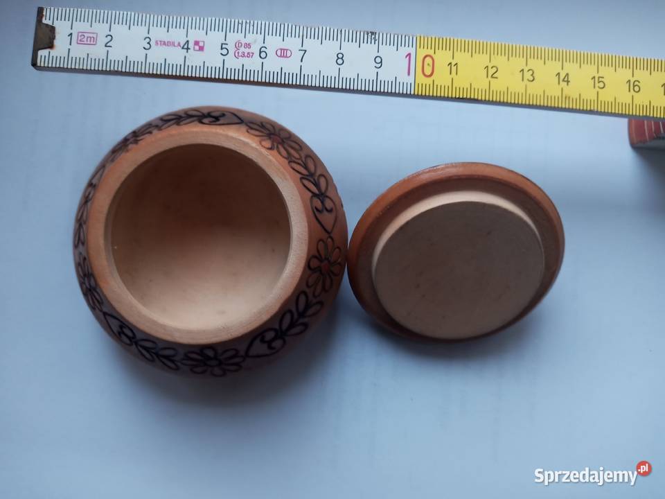 Szkatułka drewniana PRL Pozostałe Szczecinek