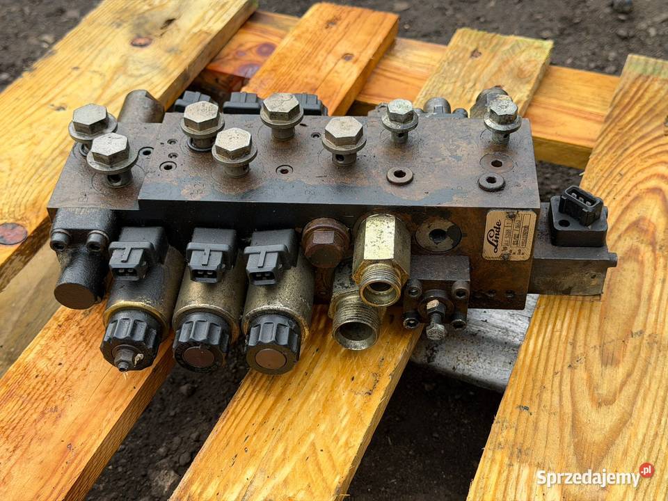 Rozdzielacz hydrauliczny LINDE AV5268 1 Antonie