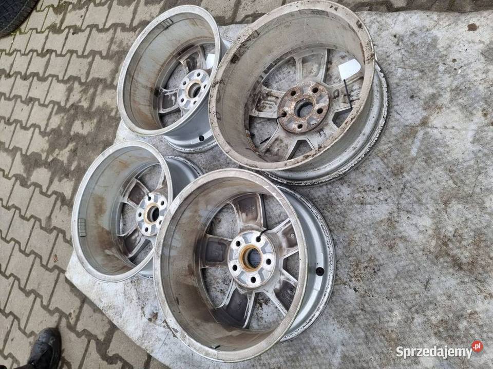 FELGA ALUMINIOWA 16 SKODA OCTAVIA III 5E0601025H Lipno