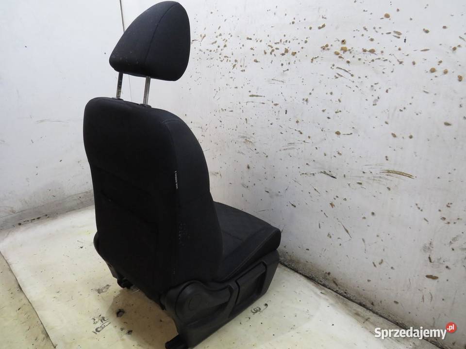 FOTEL PRAWY PRZÓD QASHQAI J11