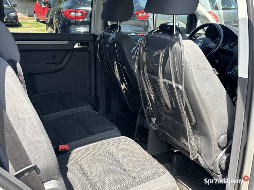Volkswagen Touran 1598cm3 Paniówki