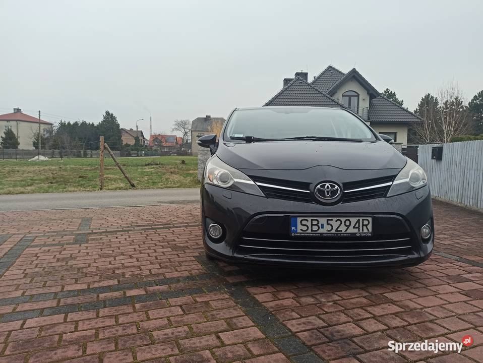 Toyota 7osobowa nieuszkodzony Lędziny